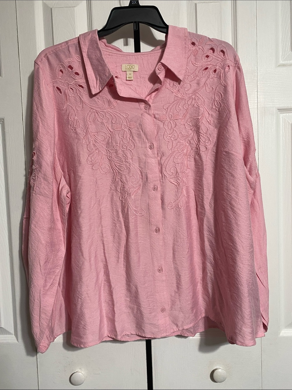 LOGO Lavish light pink button down lace & embroidered top shirt blouse size 3X